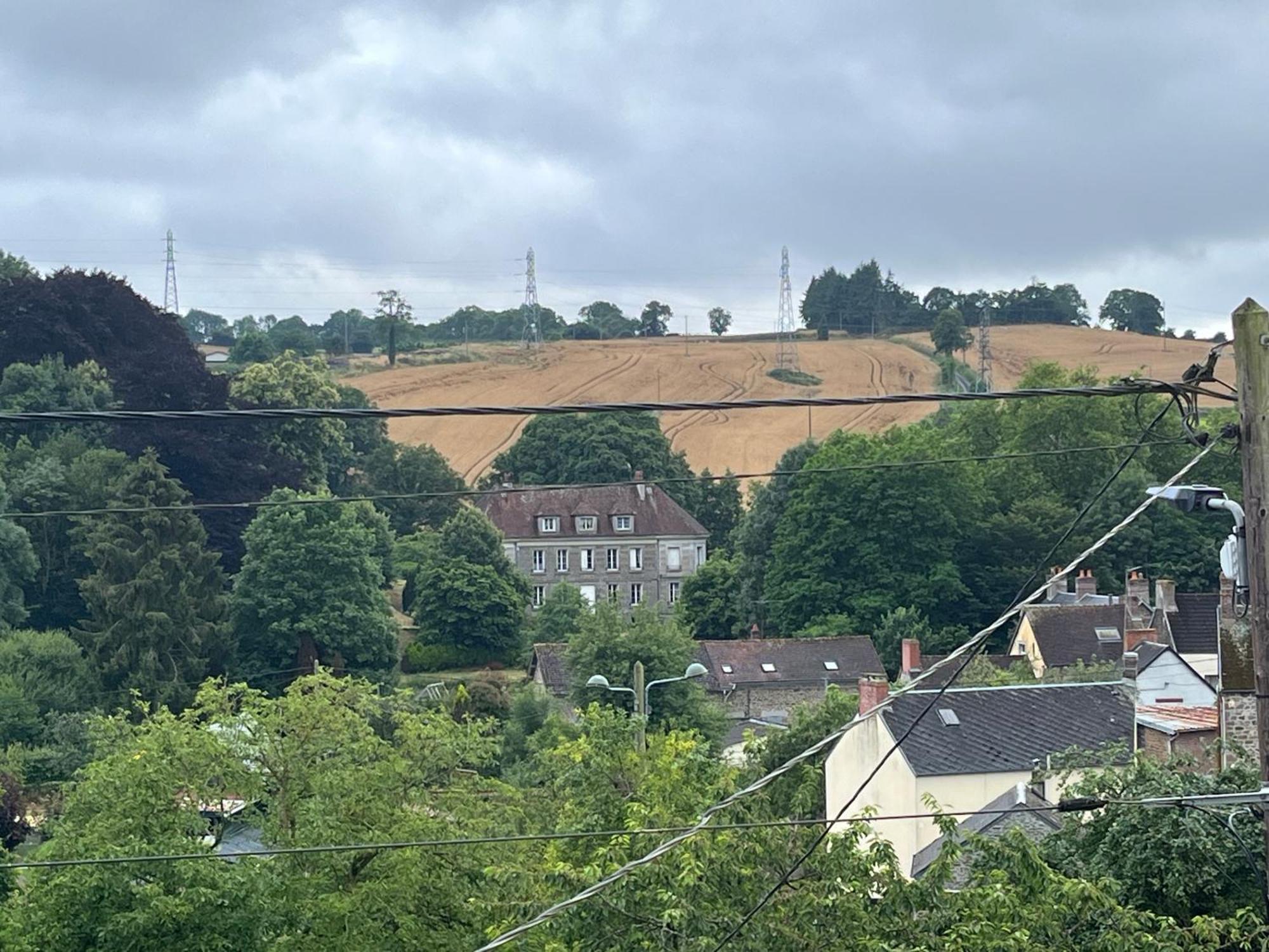 Chateau Anaselle Condé-sur-Noireau 外观 照片