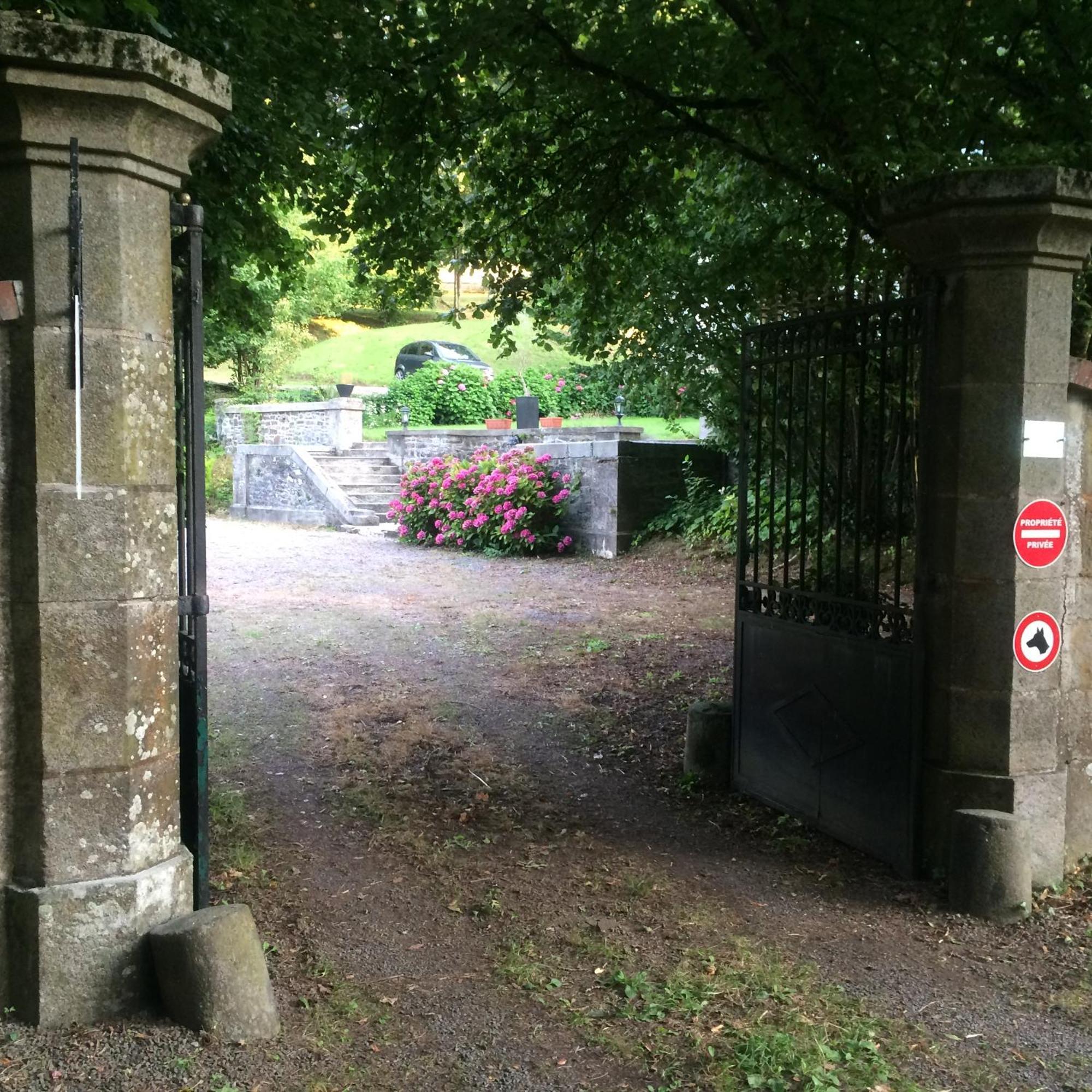 Chateau Anaselle Condé-sur-Noireau 外观 照片