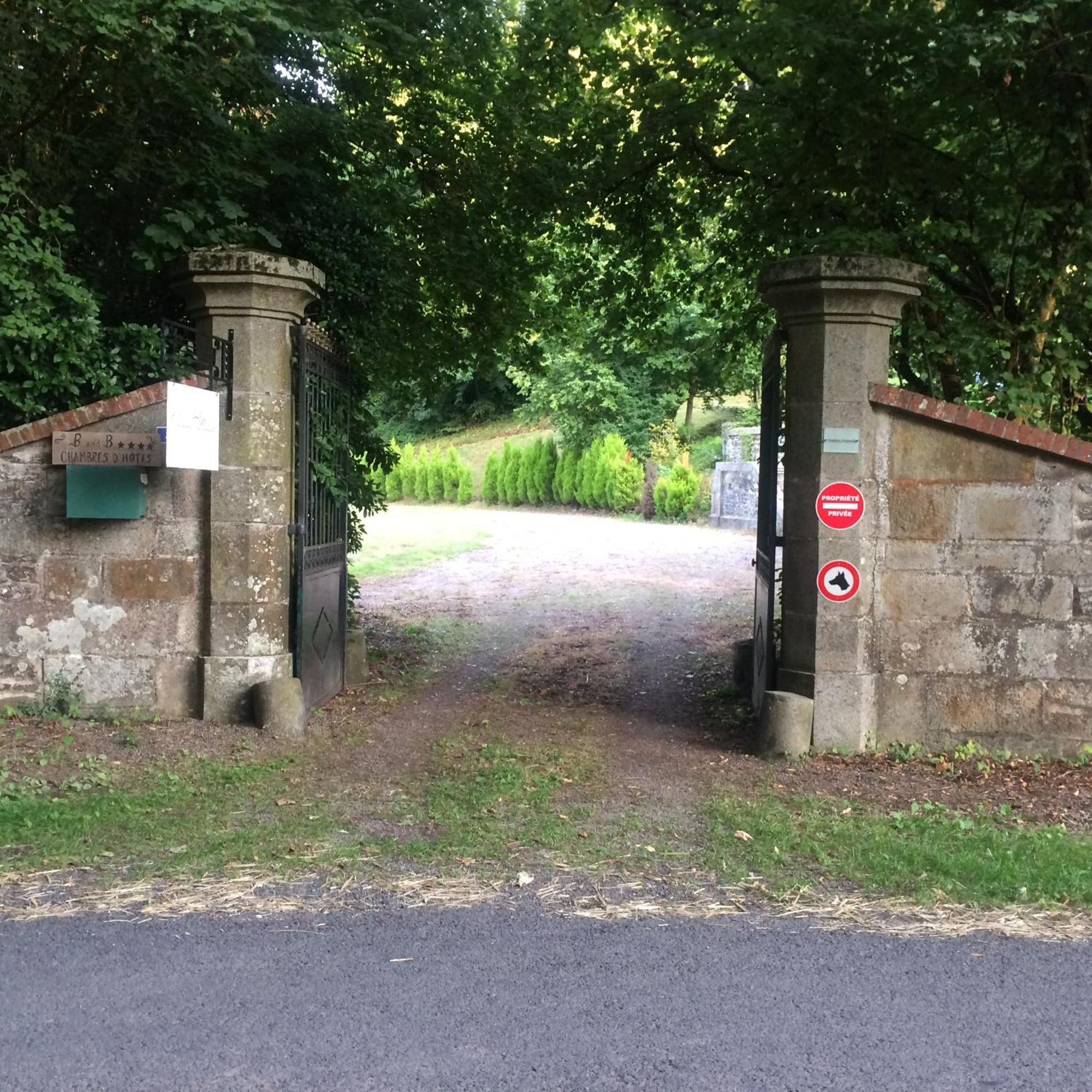 Chateau Anaselle Condé-sur-Noireau 外观 照片